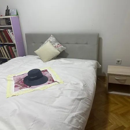Проживание в семье Private Center Od Bohemian Quater Скопье